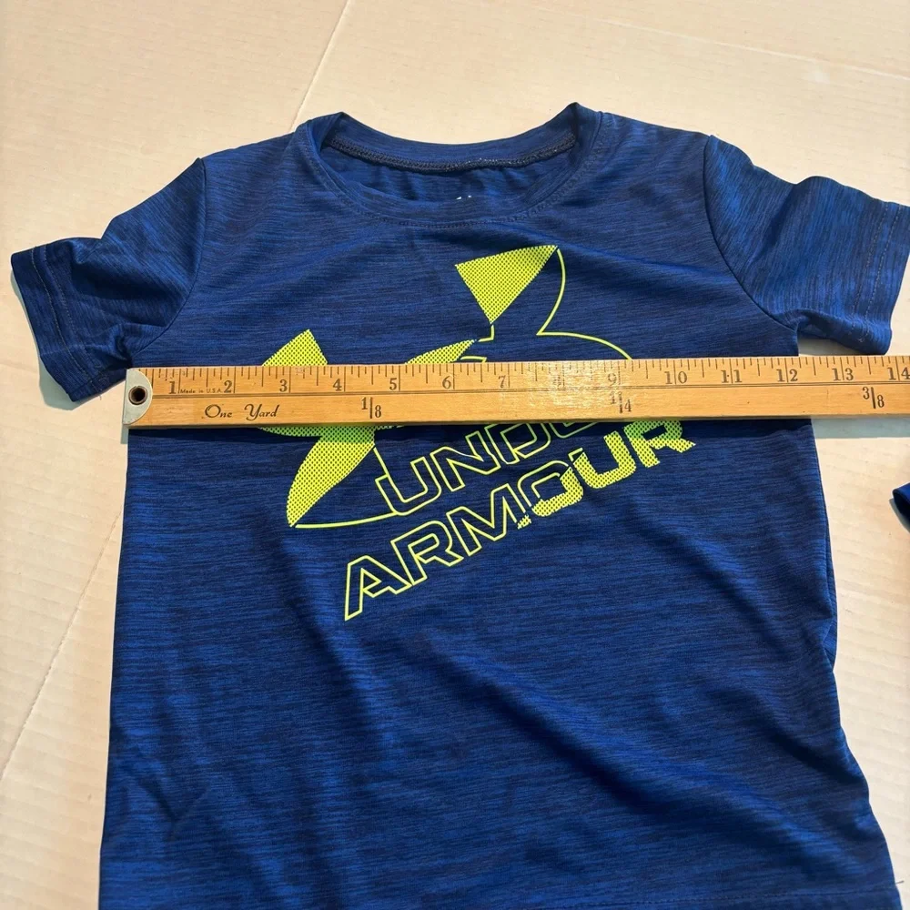 Under Armour Boys‎ Bundle 2 shirts Sz 4 and shorts Sz 3 Athletic Set LIKE NEW